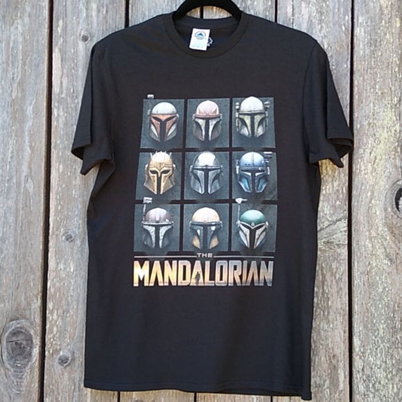Star Wars Other - Star Wars T-Shirt Mandalorian size M